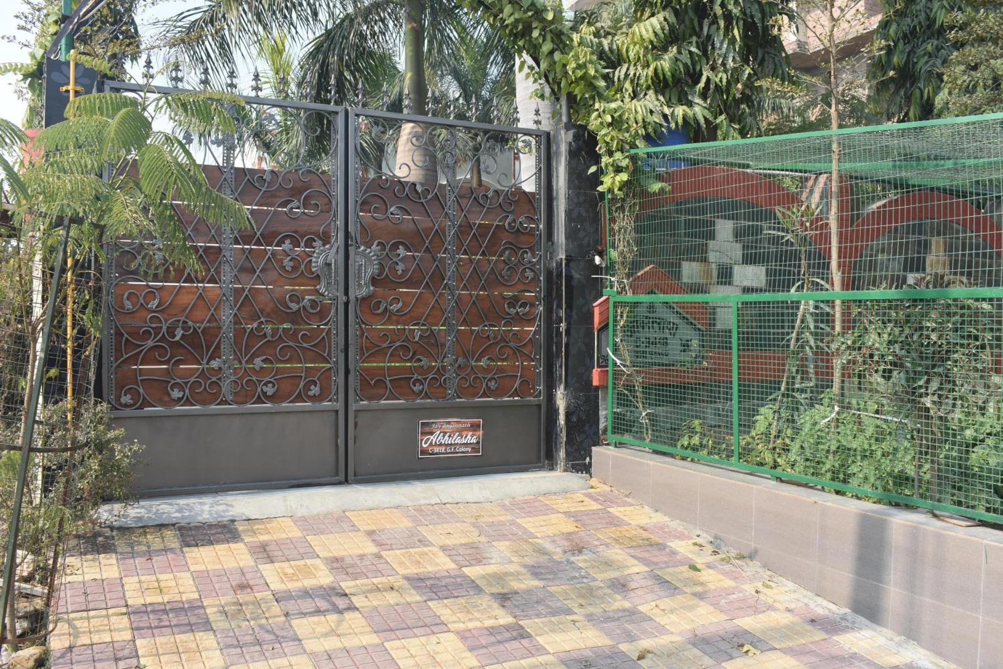 Abhilasha Villa ファリーダーバード エクステリア 写真